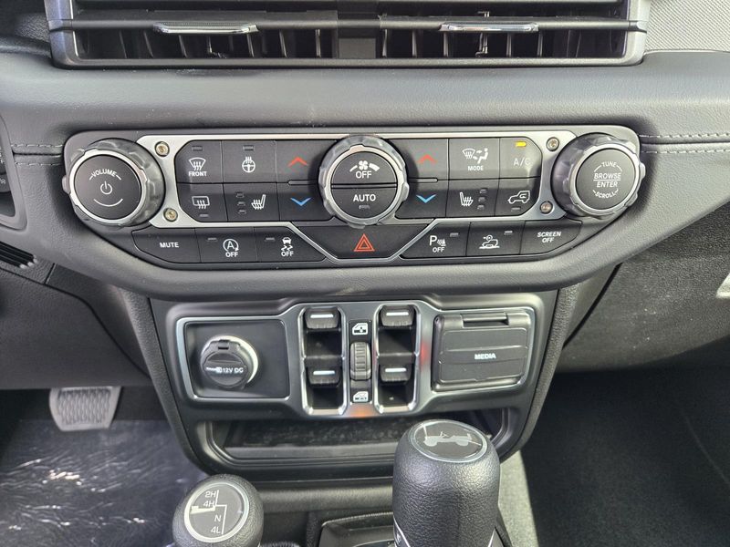 New 2025 Jeep Wrangler 4-door Sahara