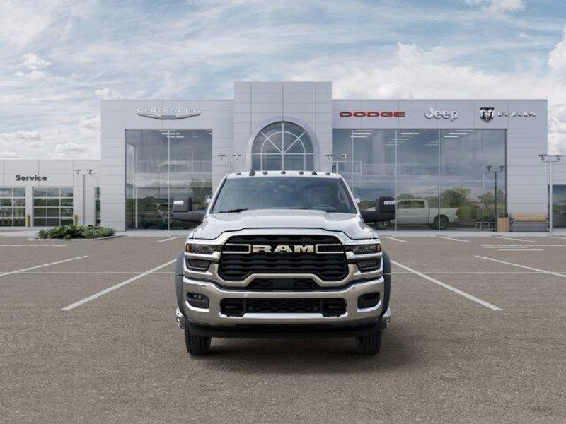 New 2026 RAM 5500 Tradesman Chassis Regular Cab 4x2 84