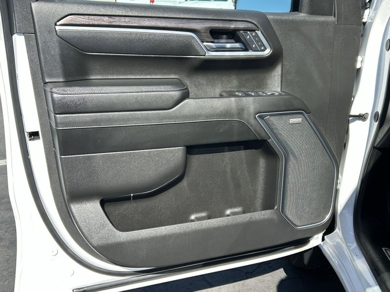 Used 2025 Chevrolet Silverado 1500 LTZImage 23