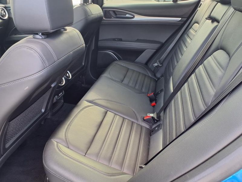 Used 2022 Alfa Romeo Stelvio VeloceImage 20