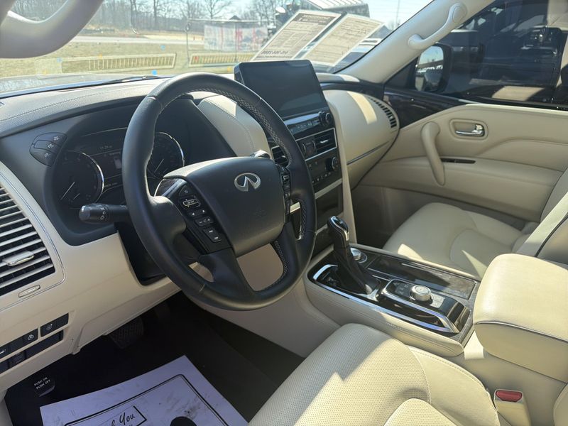 Used 2023 INFINITI QX80 LuxeImage 22