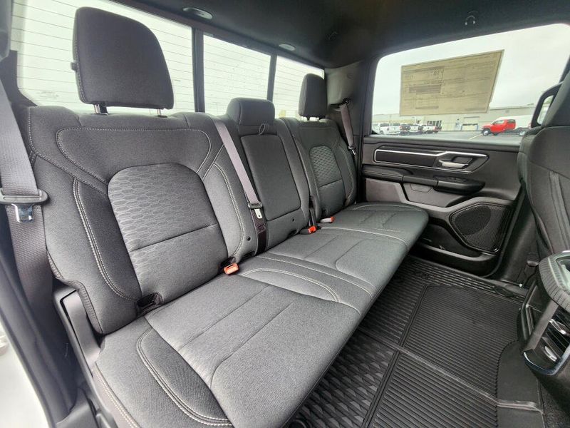 New 2026 RAM 1500 Big Horn Crew Cab 4x4 5'7' Box