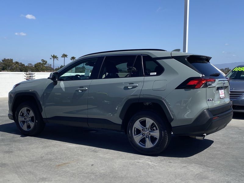 2023 Toyota RAV4 XLEImage 6