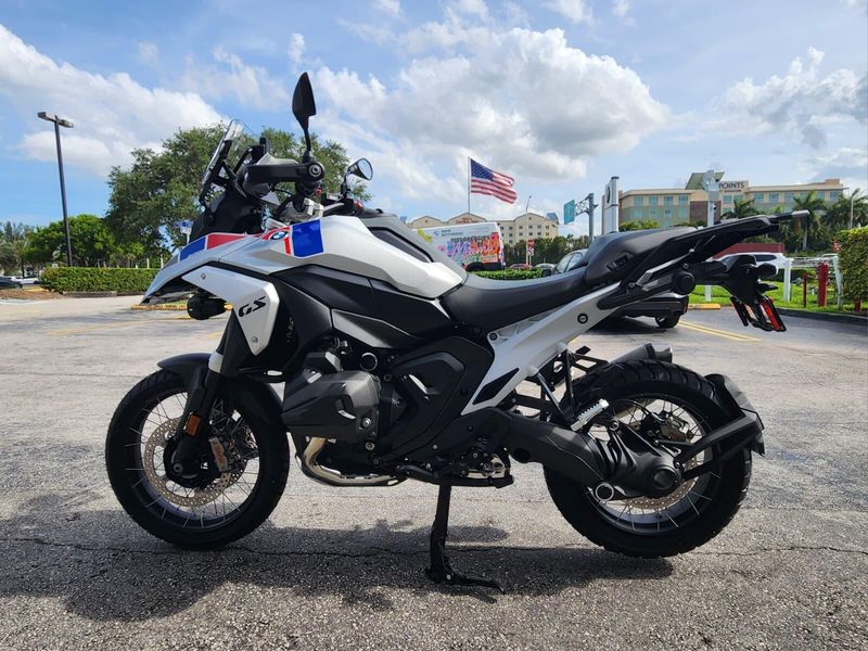 2026 BMW R 1300 GSImage 5