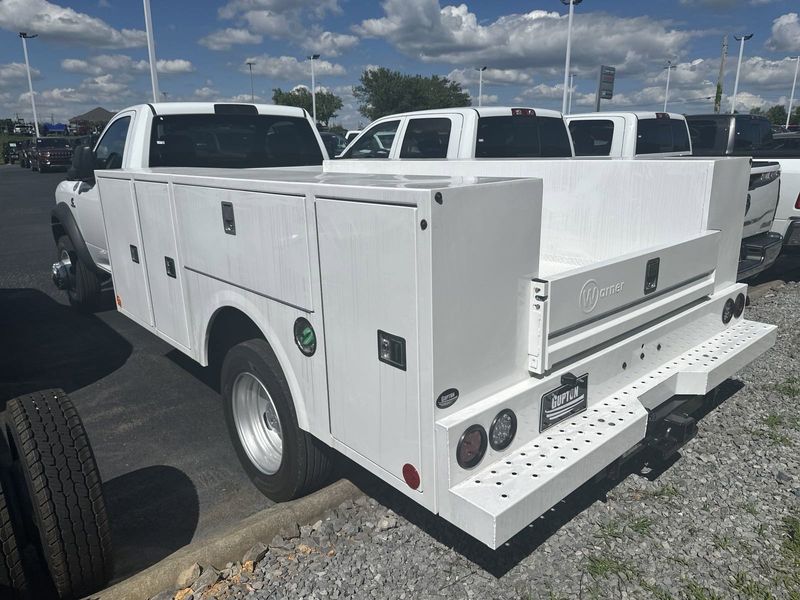 2024 RAM 5500 Chassis Cab TradesmanImage 12