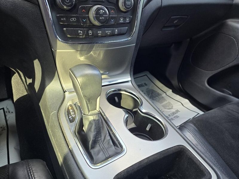 2018 Jeep Grand Cherokee Altitude photo 22