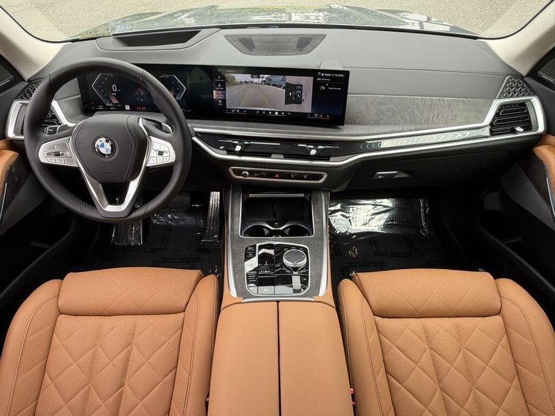 2025 BMW X7 xDrive40iImage 31