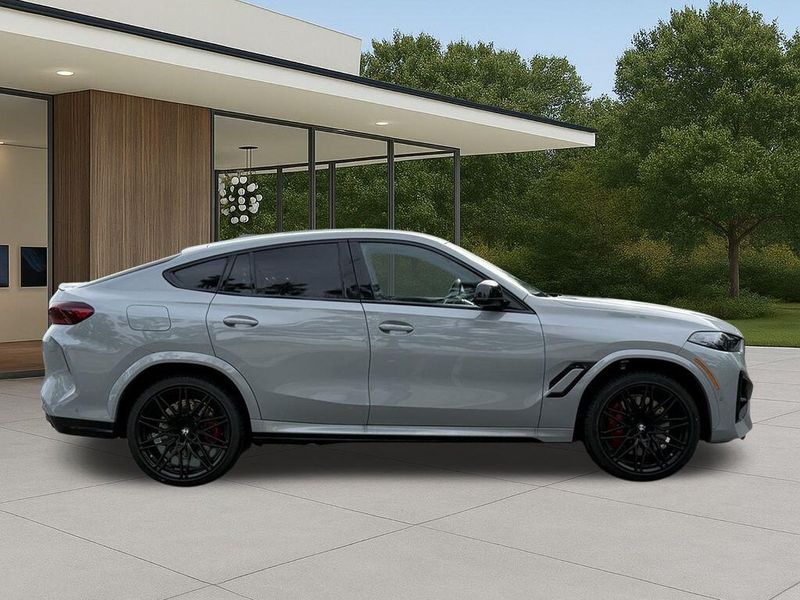 New 2026 BMW X6 M CompetitionImage 6