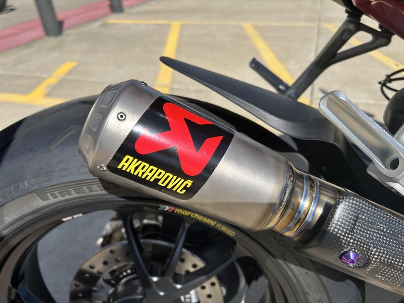 Used 2022 Ducati Streetfighter V4S 