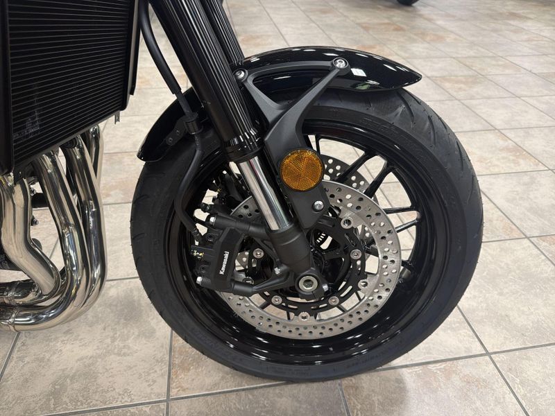 New 2026 Kawasaki Z900RS CAFE ABS Image 19