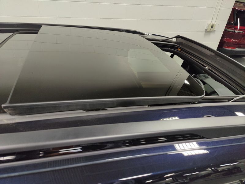 2024 Jeep Grand Cherokee L Limited Black 4x4 w/Suroof/Lux Tech IIImage 6