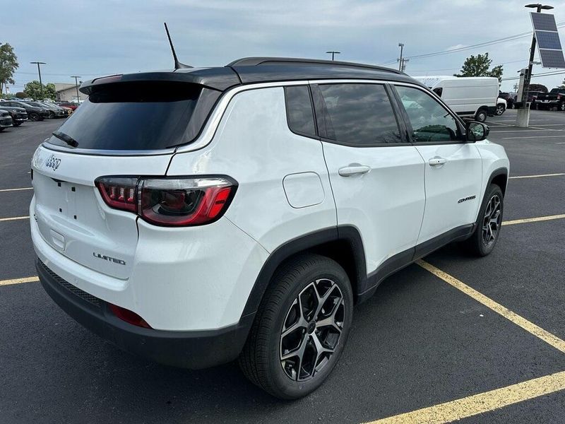 2025 Jeep Compass Limited 4x4Image 8