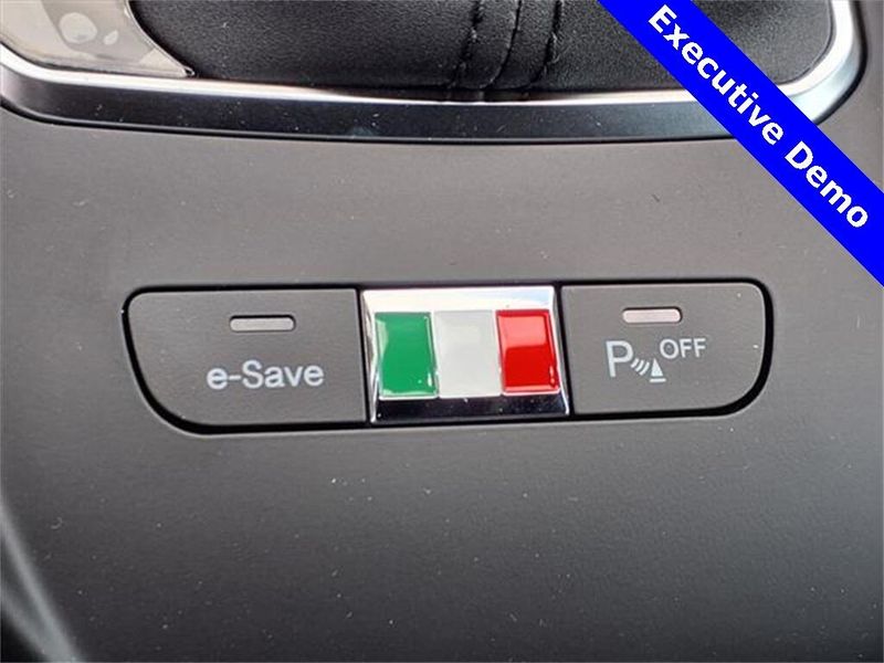 2025 Alfa Romeo Tonale Hybrid EawdImage 22