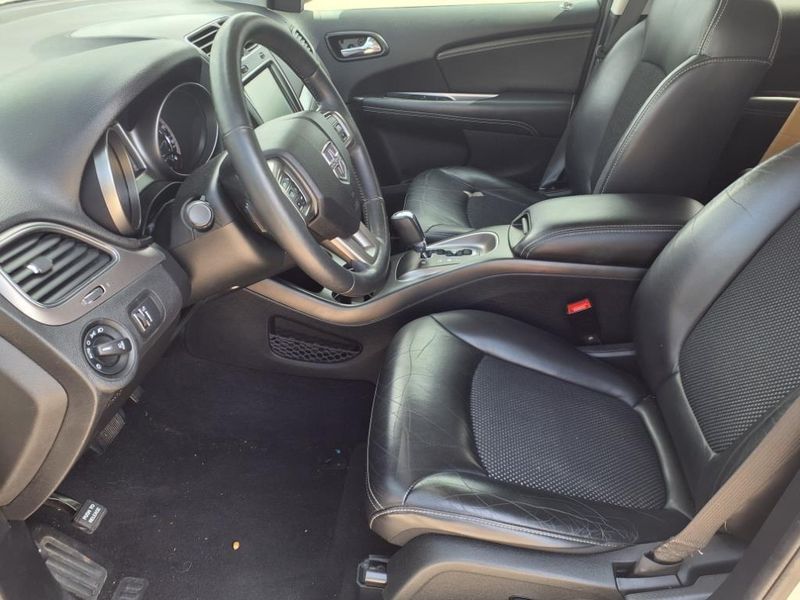 2018 Dodge Journey CrossroadImage 14