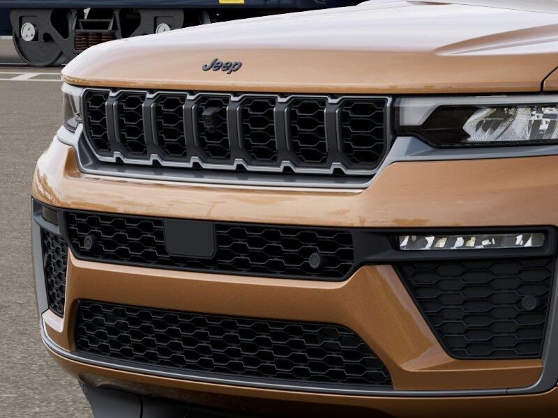New 2026 Jeep Grand Cherokee L Limited Reserve 4x4Image 11