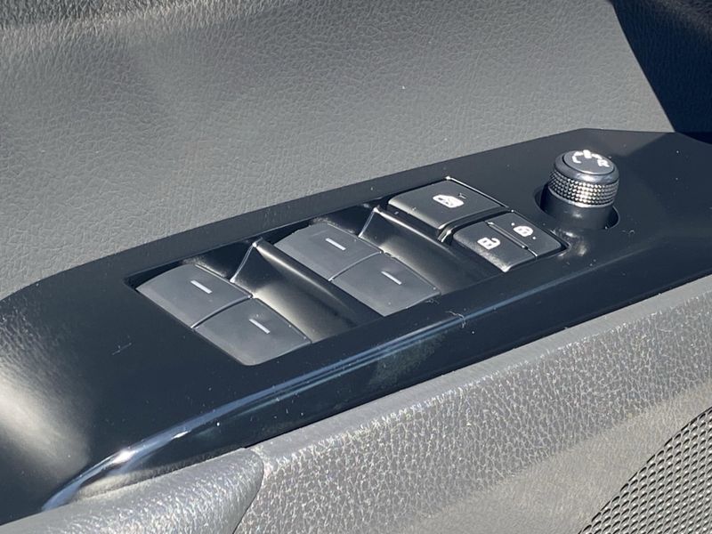 Used 2025 Toyota Camry SEImage 16