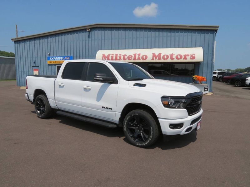 2022 RAM 1500 Big Horn 4x4 4dr Crew Cab 5.6 ft. SB PickupImage 2