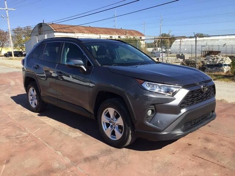 2021 Toyota RAV4 XLEImage 6