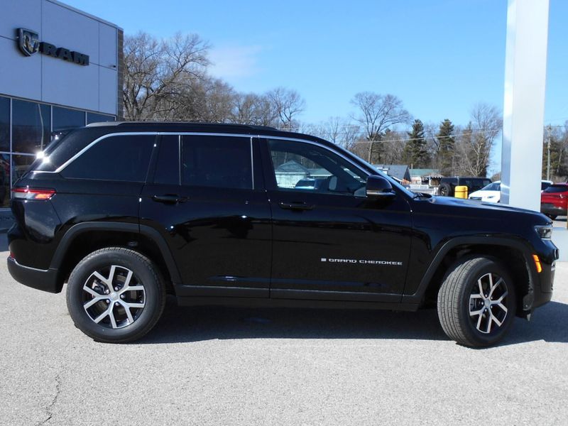 2025 Jeep Grand Cherokee Limited 4x4Image 30