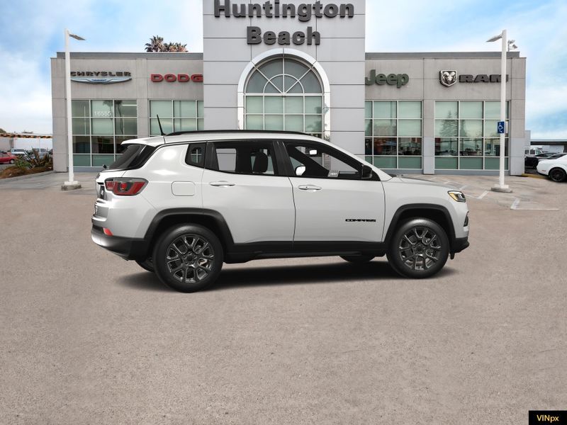 2025 Jeep Compass Latitude 4x4Image 15