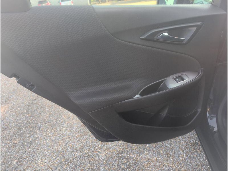 Used 2023 Chevrolet Malibu LTImage 30