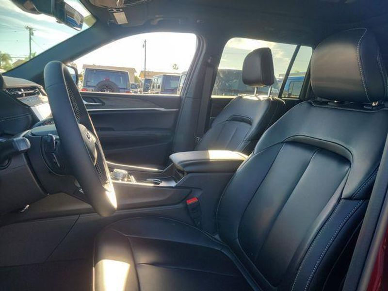 New 2026 Jeep Grand Cherokee Limited 4x4