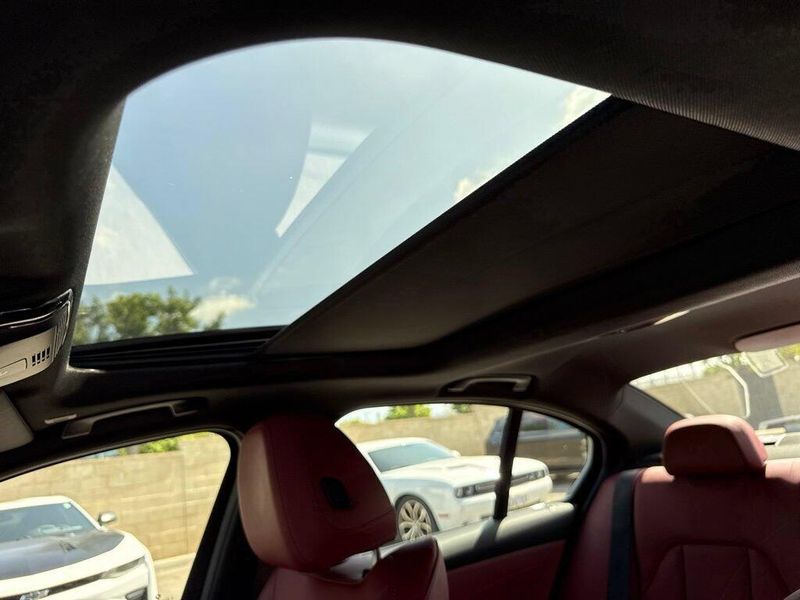 Used 2023 BMW 3 Series 330e iPerformanceImage 21
