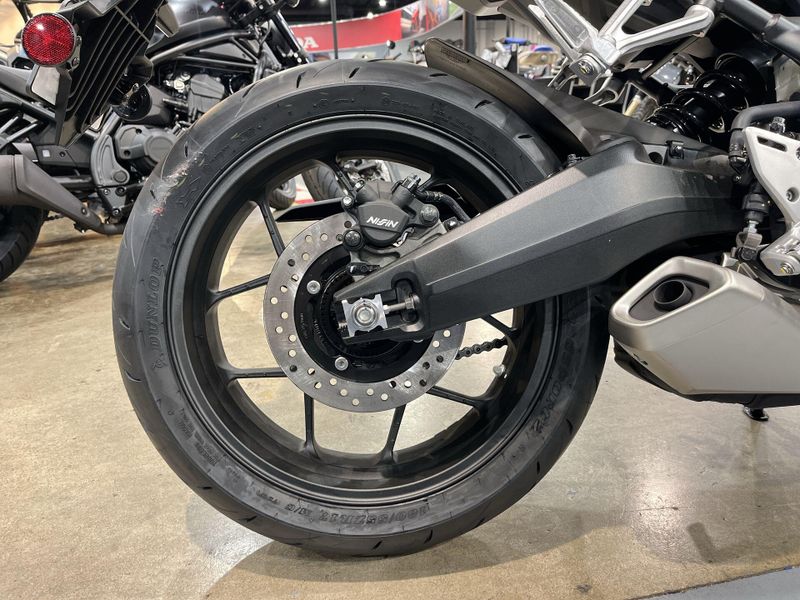 New 2026 Honda CBR650R E-CLUTCH Image 20