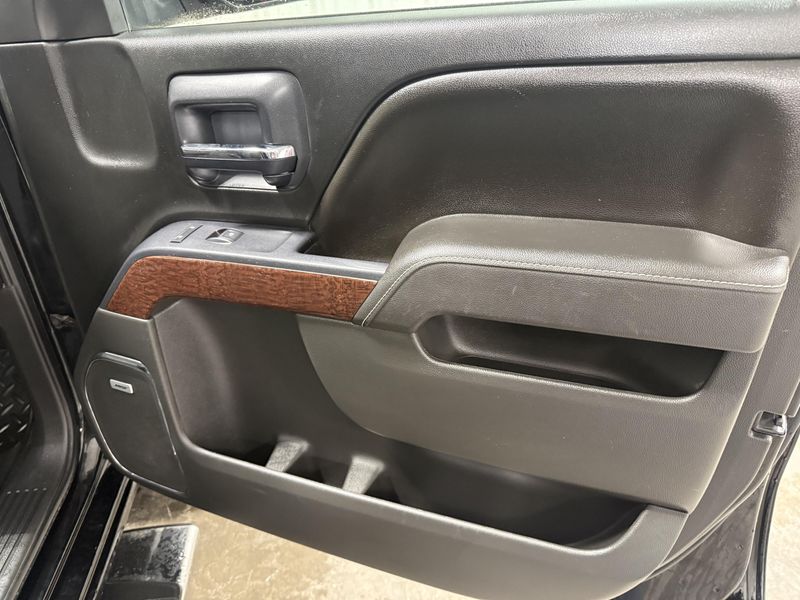 Used 2014 GMC Sierra 1500 SLTImage 5