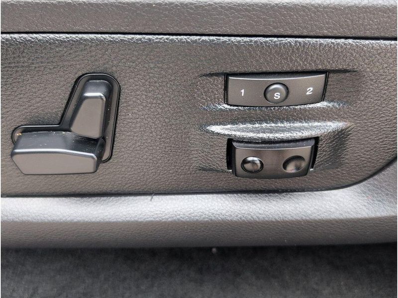 Used 2017 RAM 3500 LaramieImage 13