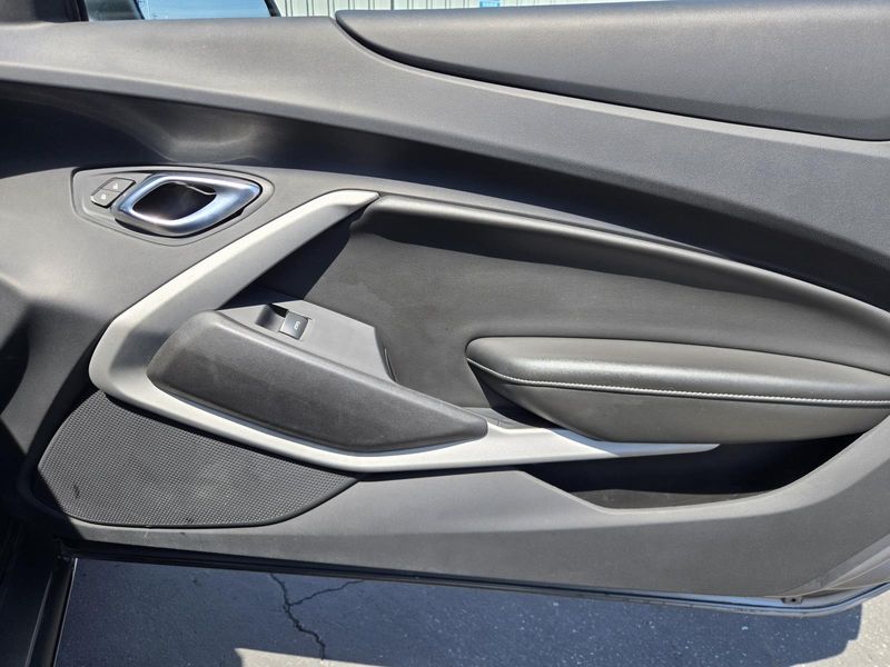 Used 2020 Chevrolet Camaro 2dr Conv 1LT