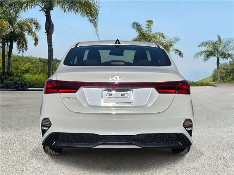 Used 2024 Kia Forte LXS IVT