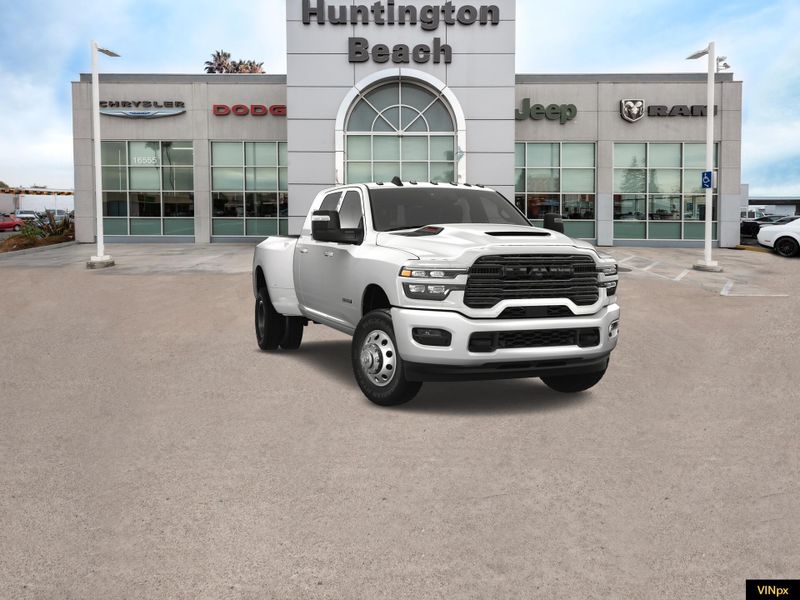 2025 RAM 3500 Laramie Mega Cab 4x4 DullayImage 16