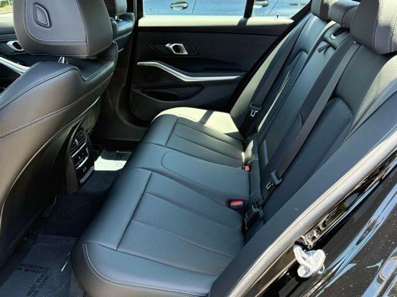 Used 2025 BMW 3 Series 330iImage 32