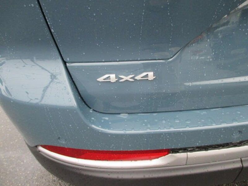 New 2026 Jeep Grand Cherokee Limited 4x4Image 12