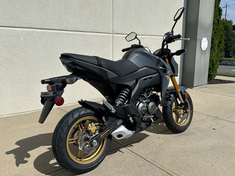 2024 Kawasaki Z125 PROImage 3