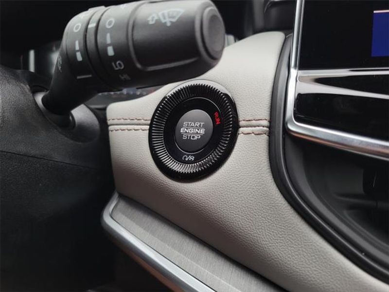 2025 Jeep Compass Limited 4x4Image 18