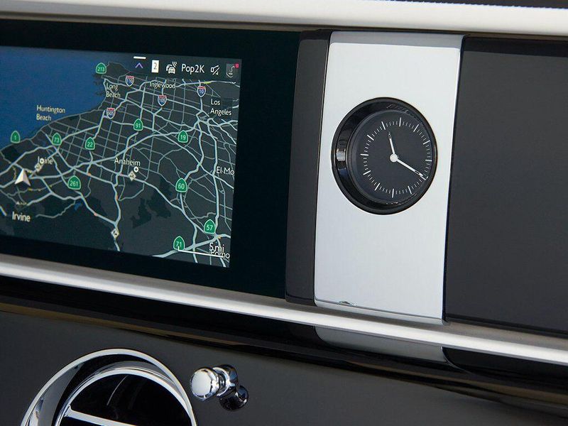 New 2026 Rolls-Royce Spectre Image 16