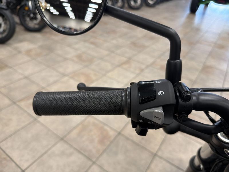 New 2026 Honda REBEL 300 E-CLUTCH Image 22