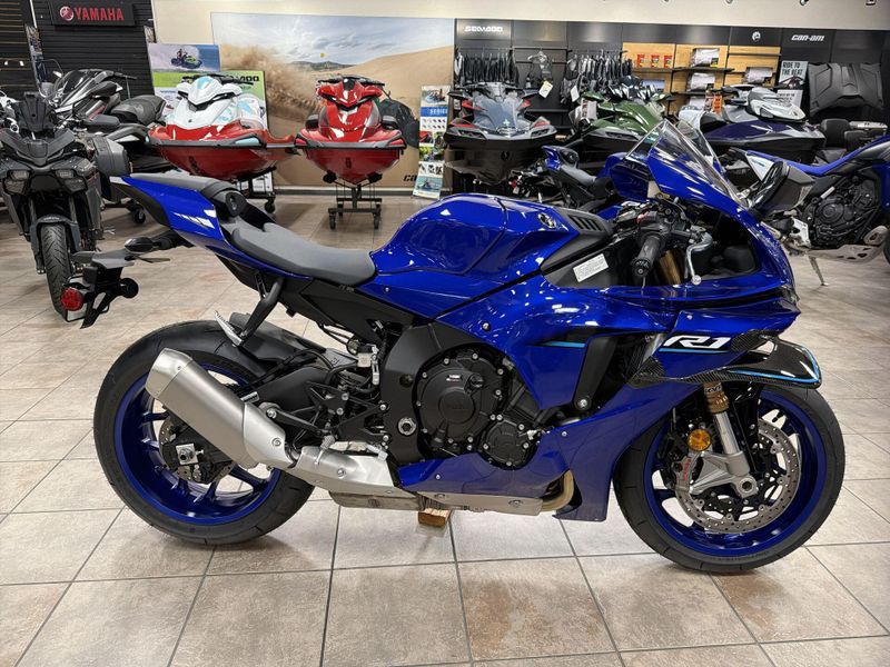 New 2026 Yamaha YZF-R1 Image 18