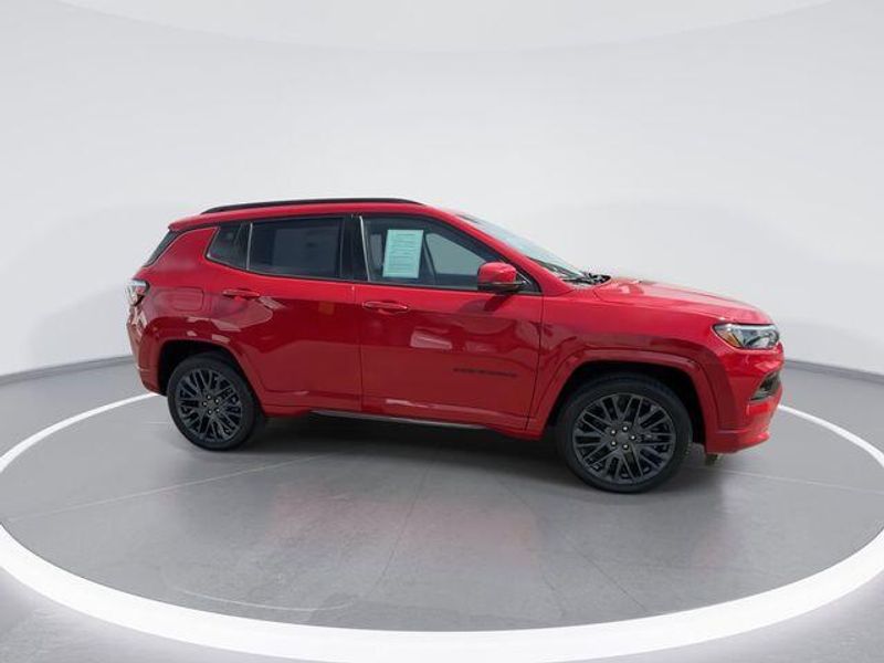 Used 2023 Jeep Compass (Red) EditionImage 9