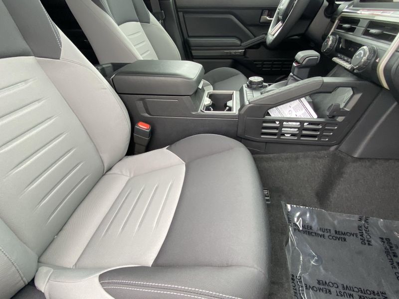 2025 Toyota Tacoma TRD Off RoadImage 10