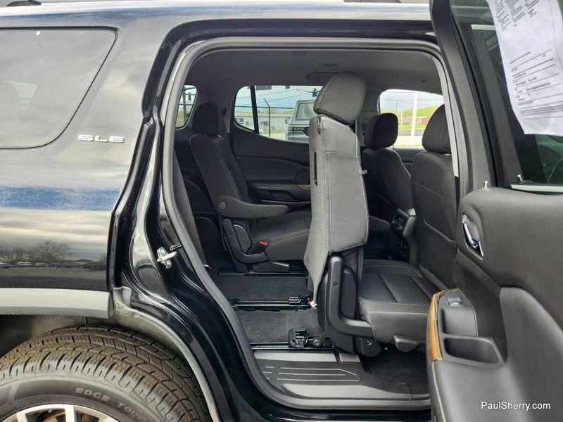 Used 2023 GMC Acadia SLE