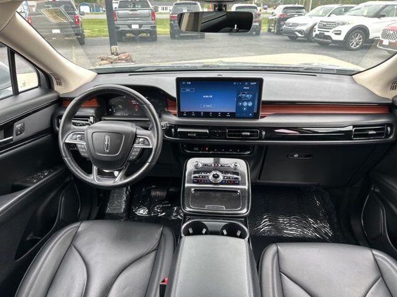 2022 Lincoln Nautilus ReserveImage 12