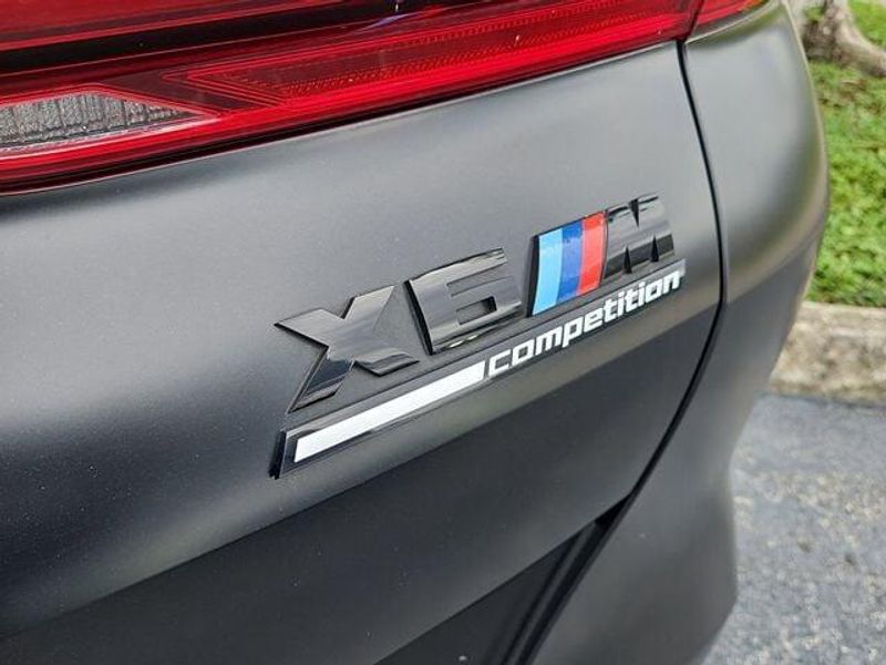 2022 Bmw X6 M photo 9