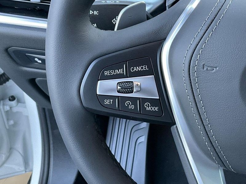 2025 BMW X5 xDrive50eImage 23