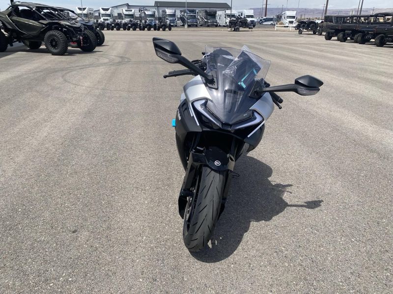 New 2026 CFMOTO 675 SS 