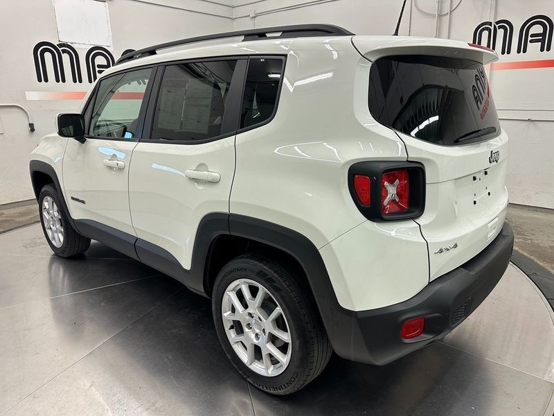 2021 Jeep Renegade LatitudeImage 15