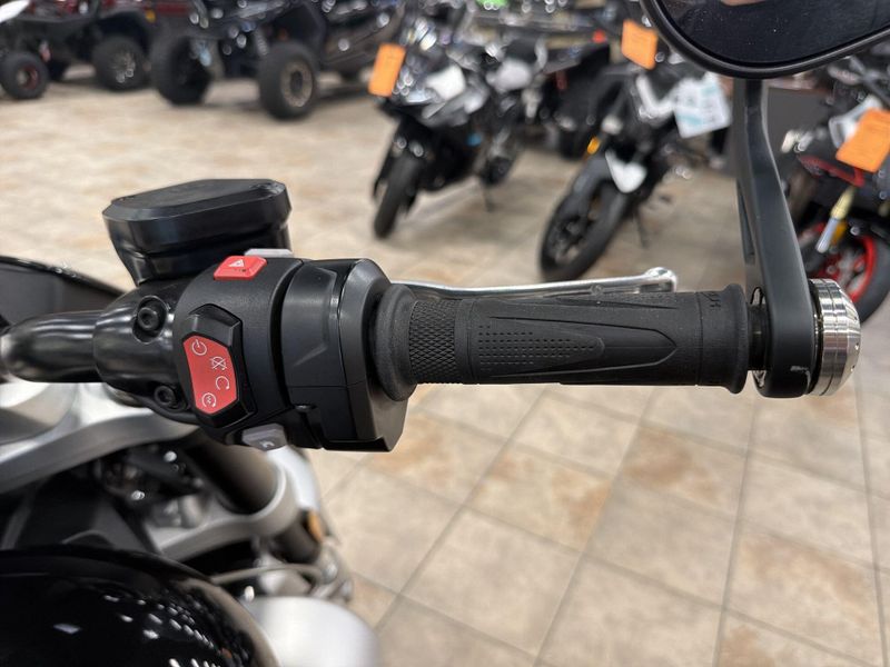 Used 2023 Triumph Rocket 3 R (Euro 5a) Image 24