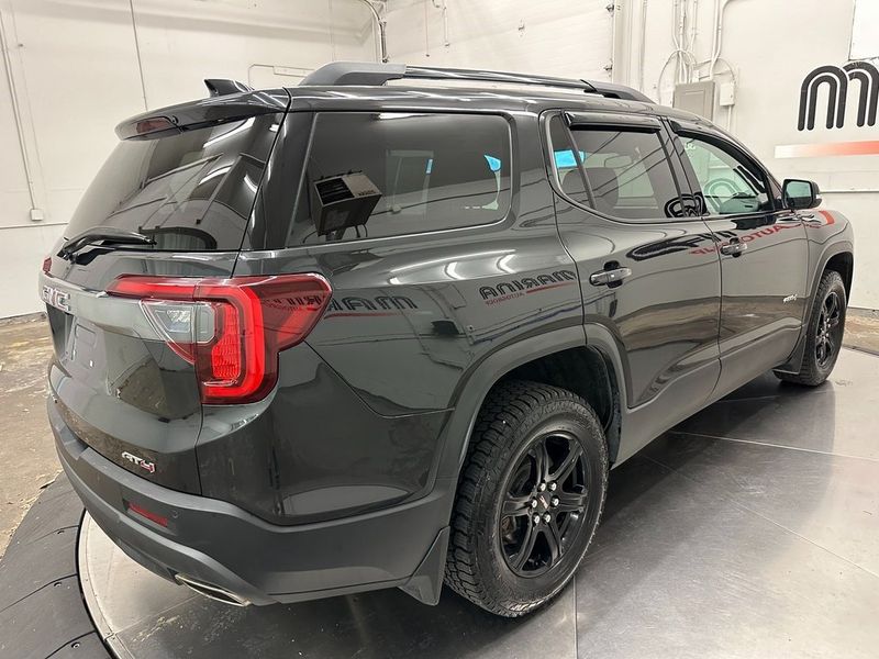 2020 GMC Acadia AT4Image 15